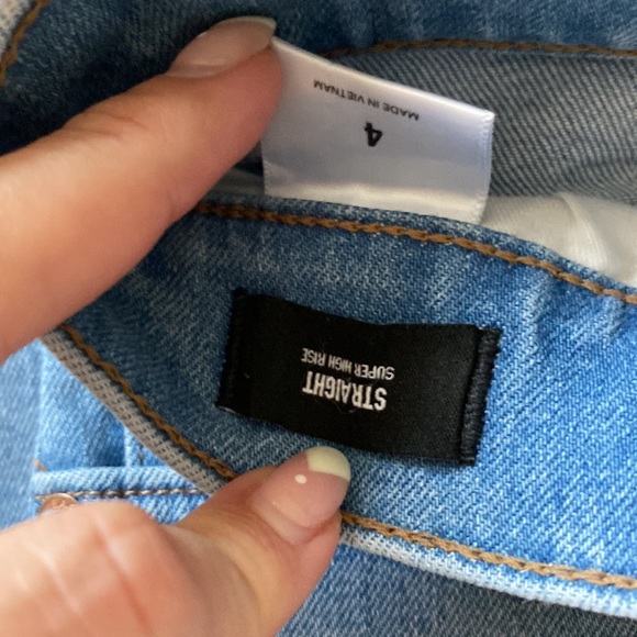 Express Jeans - Picture 2 of 5